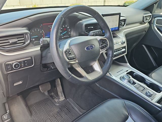 Used 2023 Ford Explorer XLT w/ Equipment Group 202A image 18