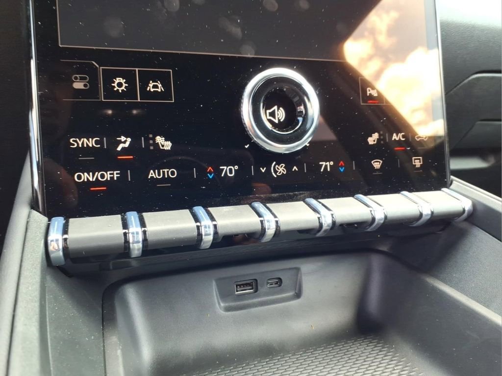 New 2026 GMC Terrain Elevation w/ Elevation Premium Package AWD/4WD image 10