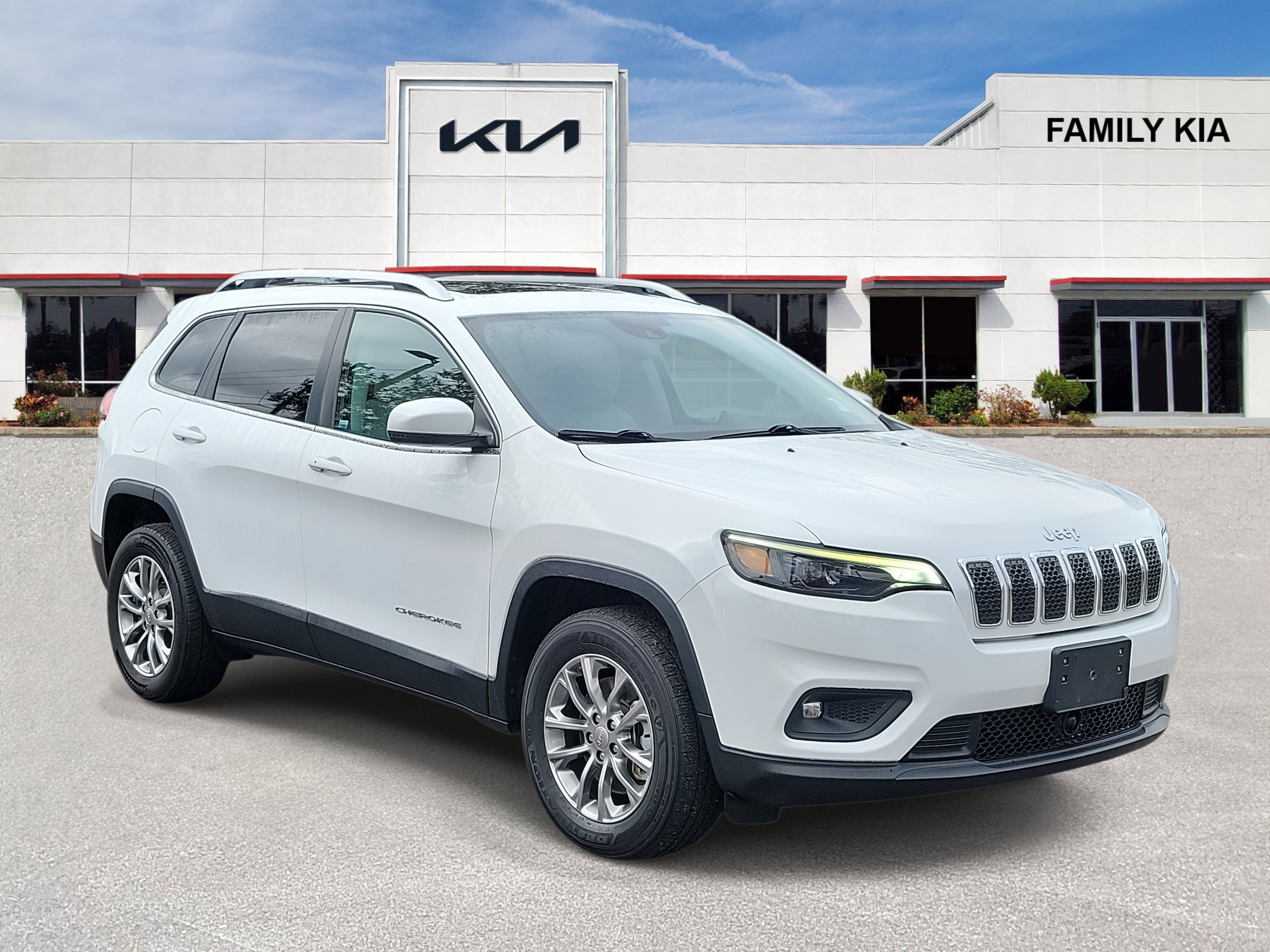 Used 2021 Jeep Cherokee Latitude Lux w/ Sun & Sound Group image 1