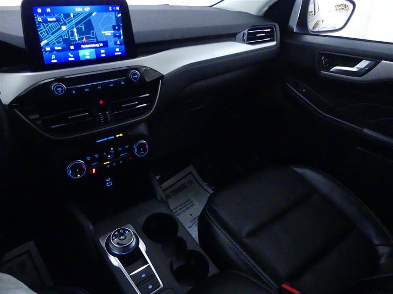Used 2022 Ford Escape SEL image 16