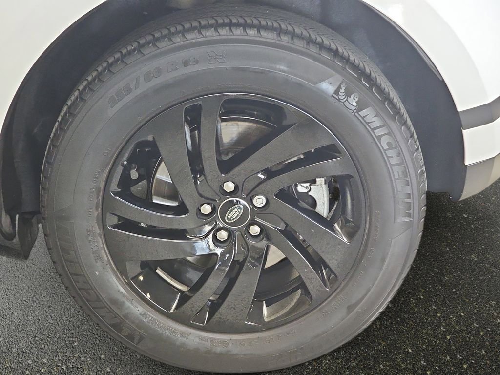 Used 2023 Land Rover Range Rover Evoque S AWD/4WD image 37