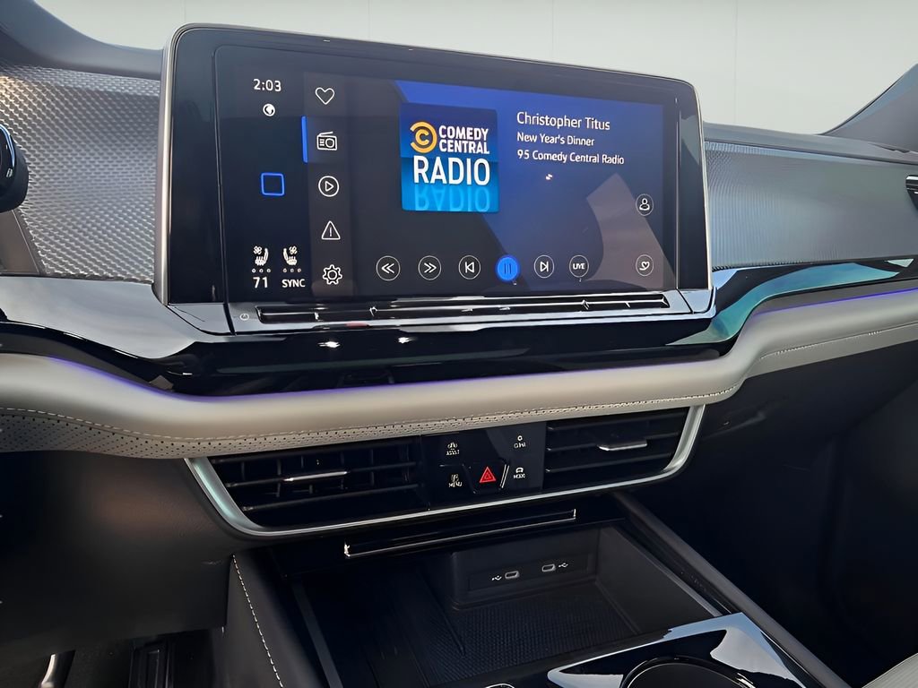 Used 2025 Volkswagen Atlas Cross Sport SEL Premium R-Line image 21