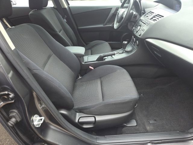 Used 2013 MAZDA MAZDA3 i Touring image 11
