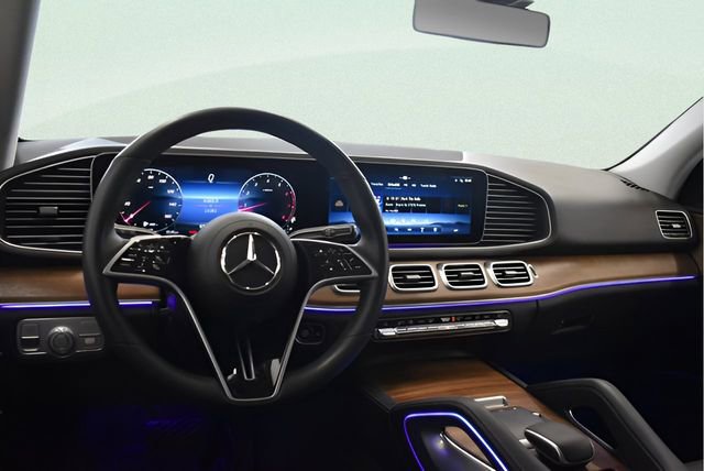 Used 2025 Mercedes-Benz GLE 350 4MATIC image 24