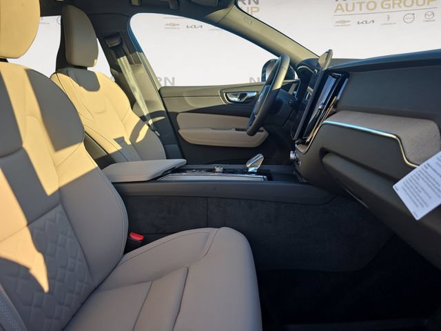 New 2026 Volvo XC60 T8 Plus w/ Protection Package Premier AWD/4WD image 15