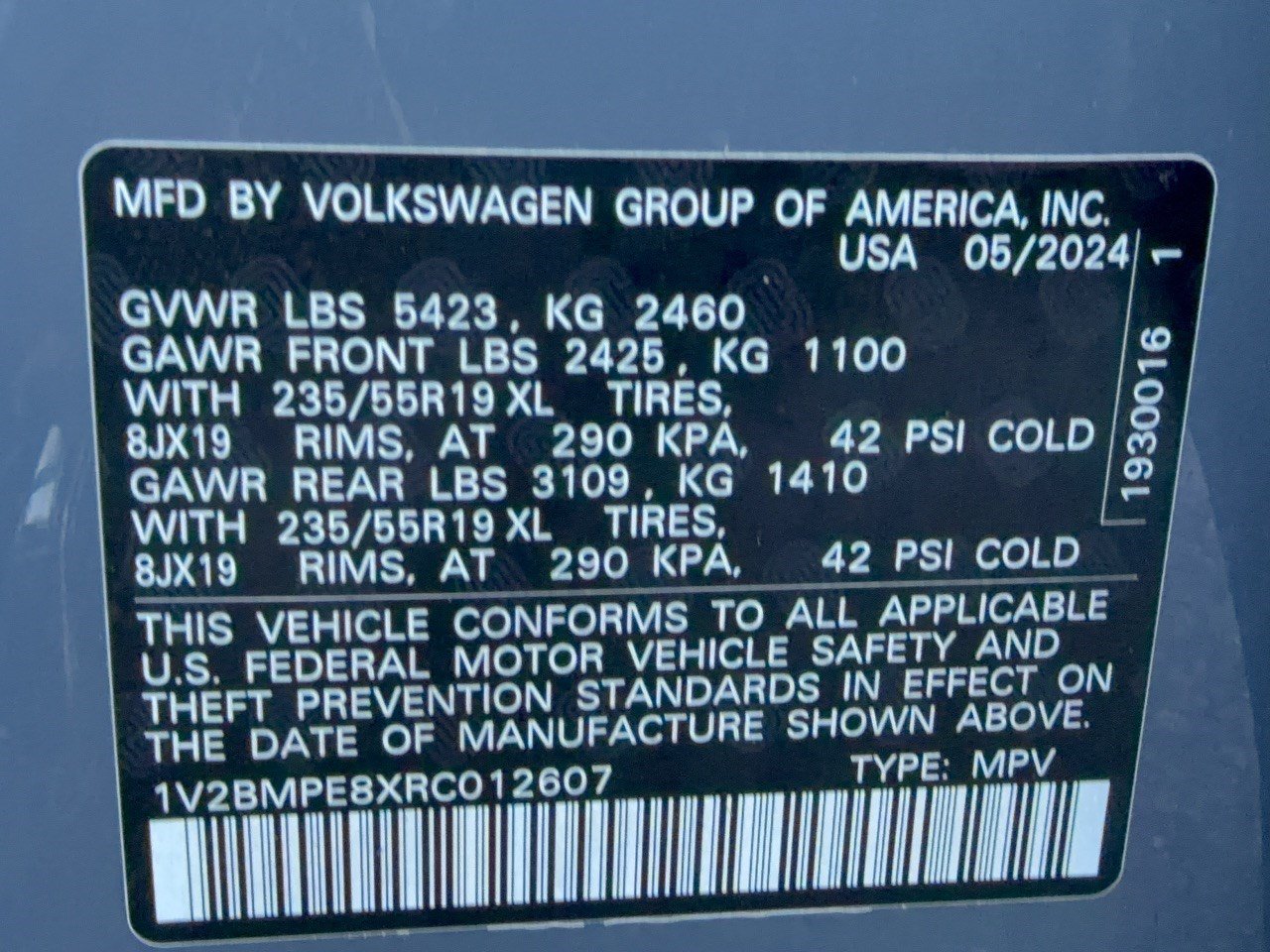 Certified 2024 Volkswagen ID.4 2WD image 31