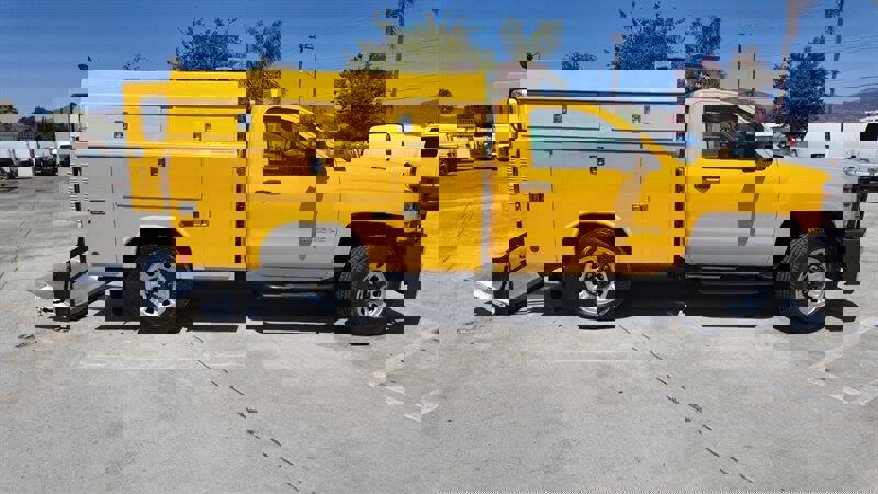 Used 2018 Chevrolet Silverado 3500 W/T image 36