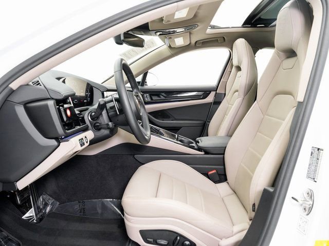 Certified 2025 Porsche Panamera 4 image 6