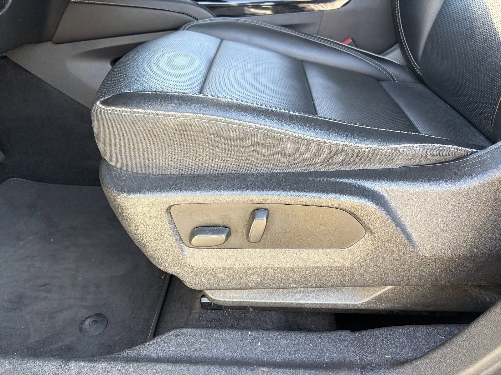 Certified 2022 Buick Envision Essence w/ Technology Package I FWD image 22