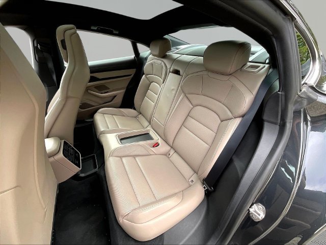 Used 2020 Porsche Taycan 4S AWD/4WD image 22
