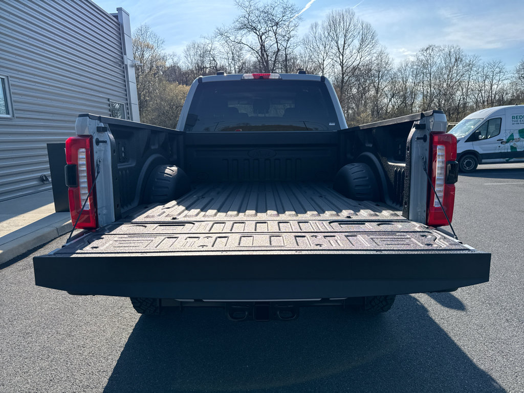 New 2026 Ford F250 XLT w/ XLT Premium Package AWD/4WD image 6