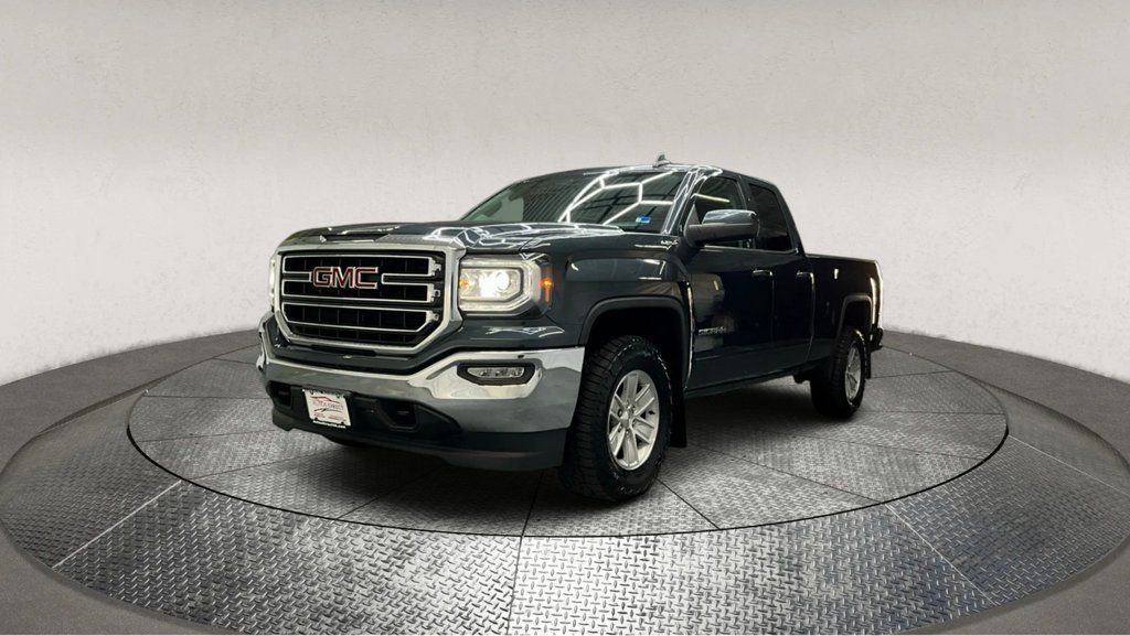 Used 2017 GMC Sierra 1500 SLE w/ SLE Value Package image 3