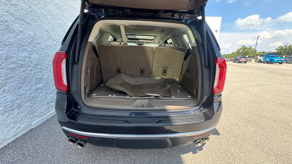 Used 2023 GMC Yukon Denali w/ Max Trailering Package AWD/4WD image 5