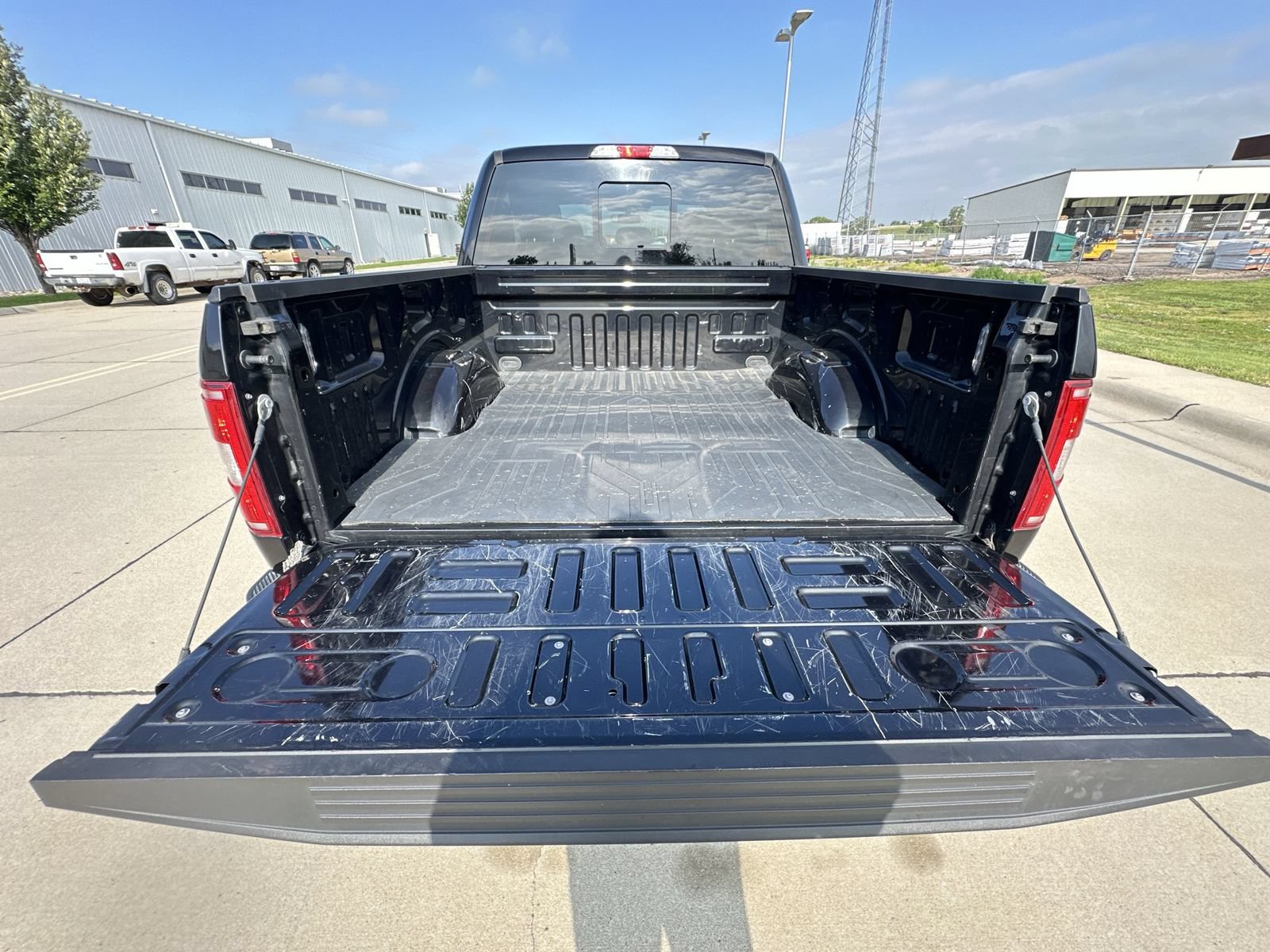 Used 2020 Ford F150 XLT w/ Equipment Group 302A Luxury AWD/4WD image 24