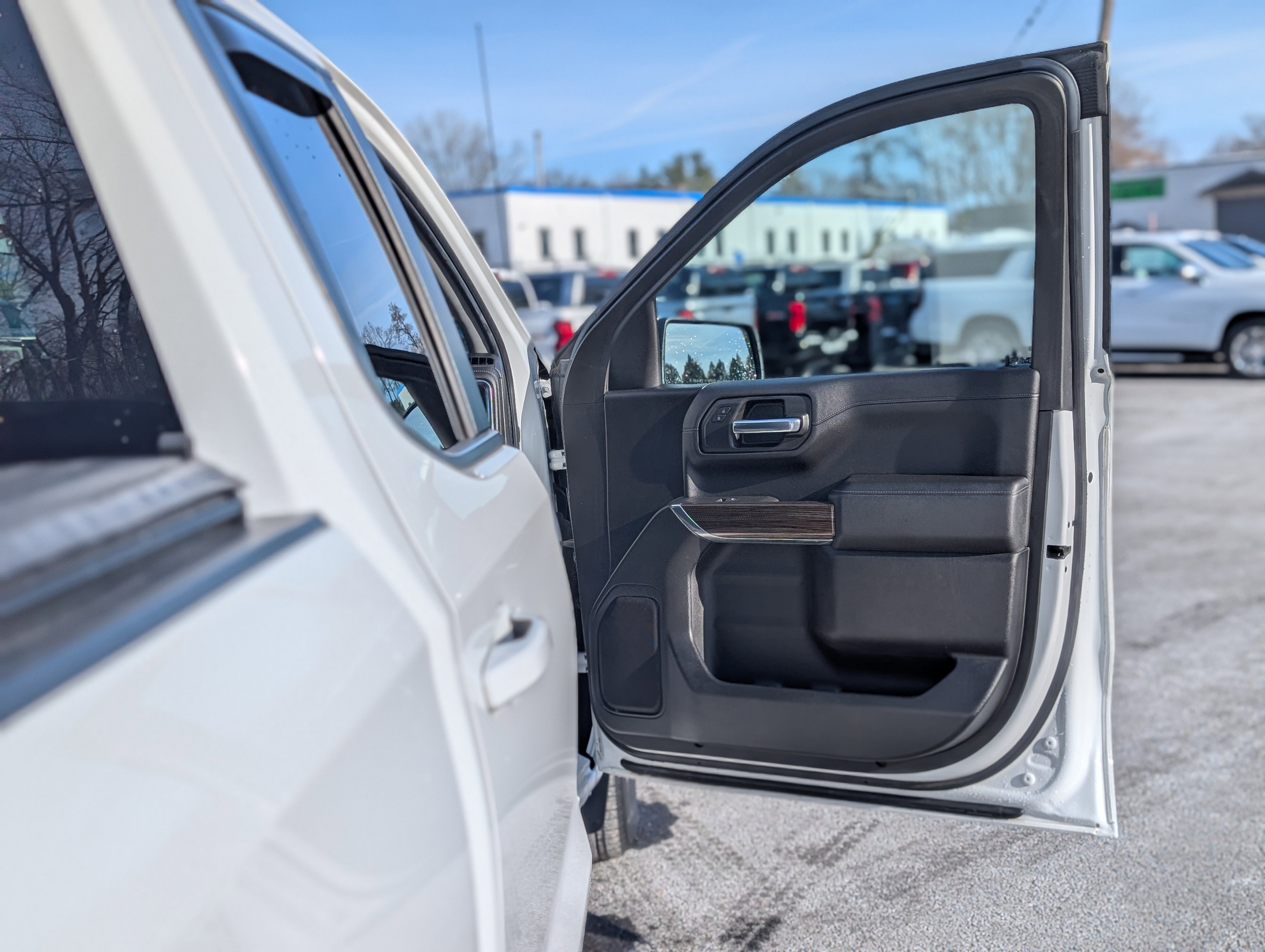 Certified 2020 Chevrolet Silverado 1500 LT image 36