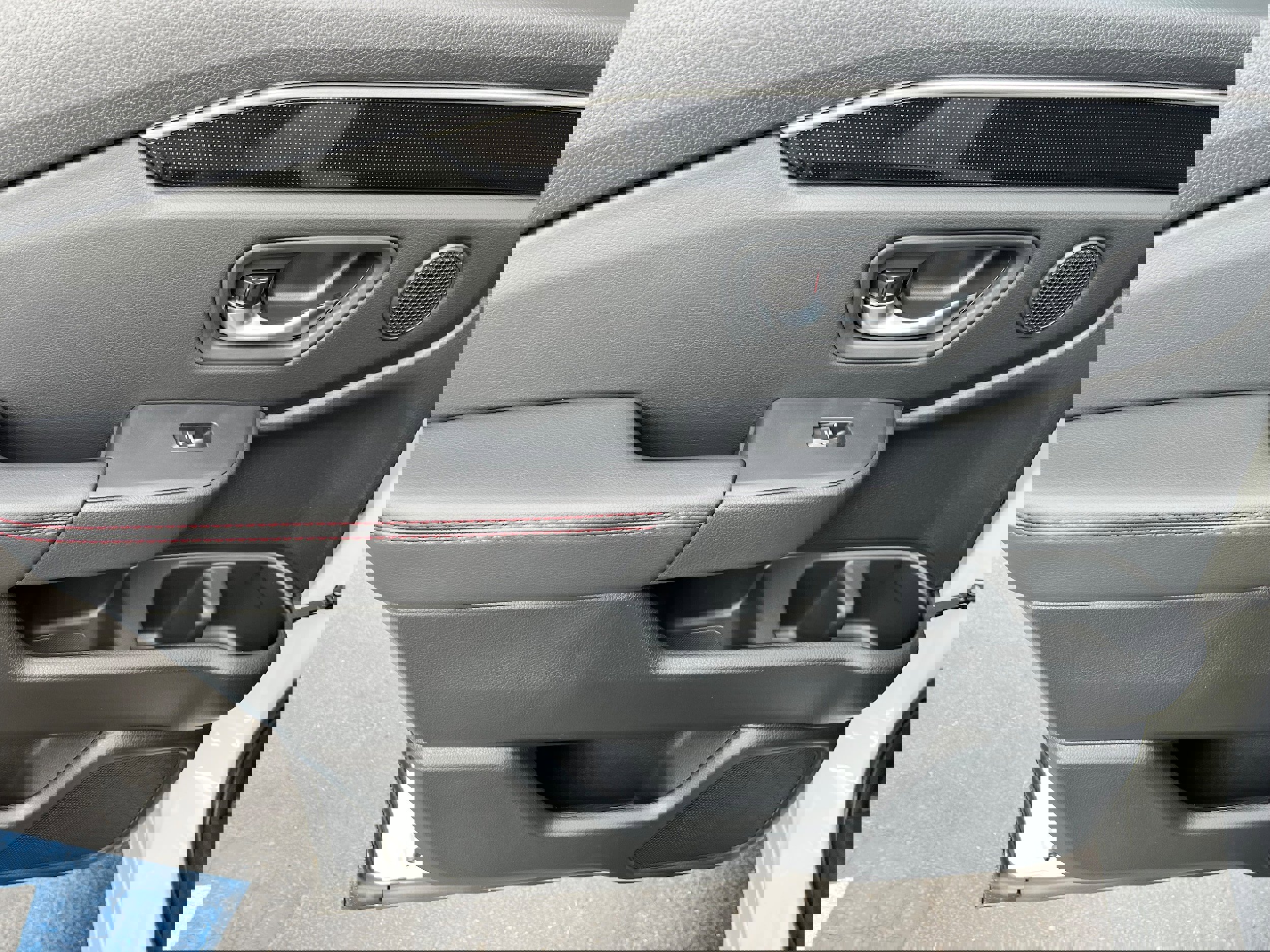 New 2025 Honda Pilot Black Edition image 21