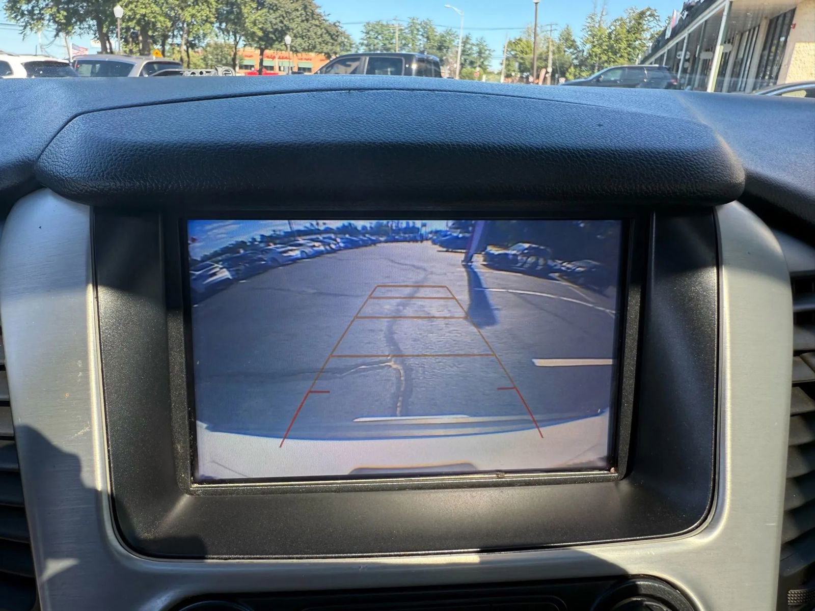 Used 2019 GMC Yukon XL SLT image 31