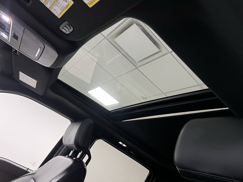 Used 2022 Ford F150 Lariat w/ Equipment Group 502A High image 41