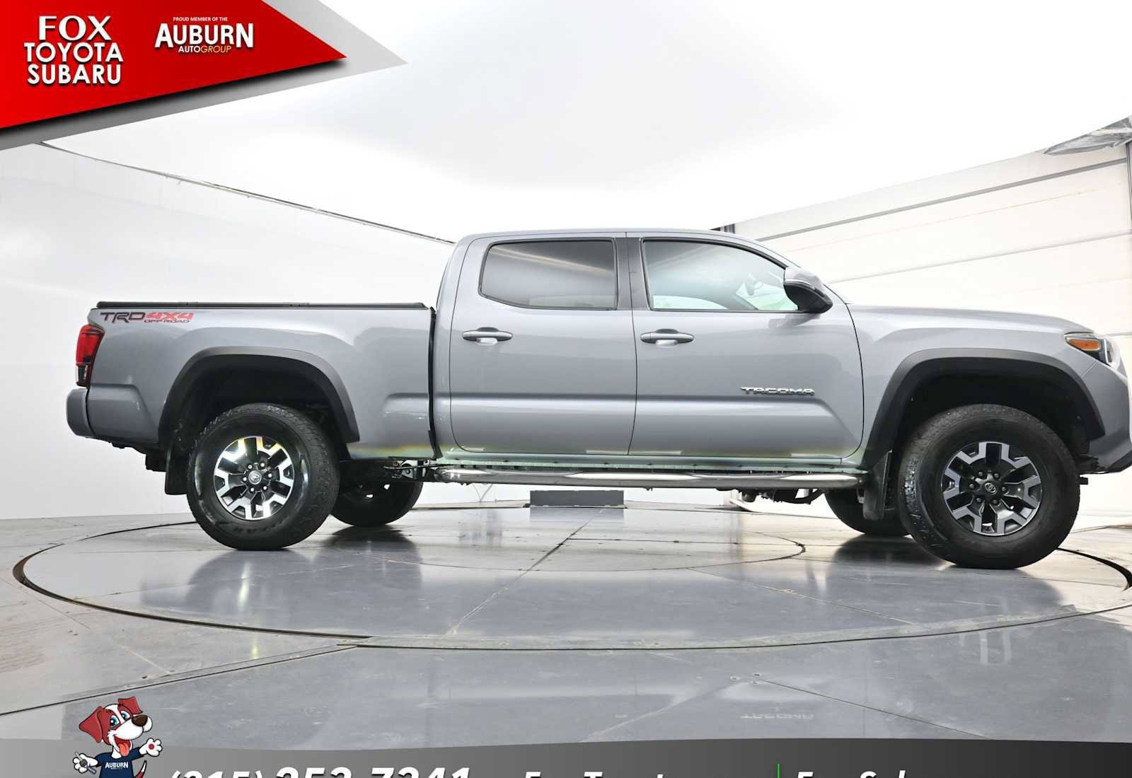 Used 2019 Toyota Tacoma TRD Off-Road w/ Technology Package AWD/4WD image 21
