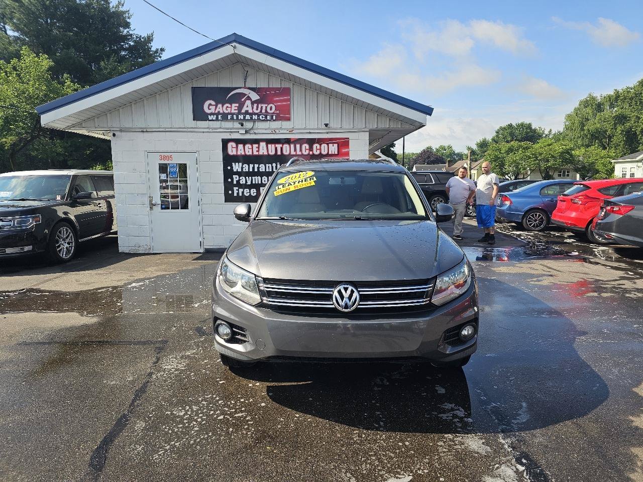 Used 2012 Volkswagen Tiguan S AWD/4WD image 2