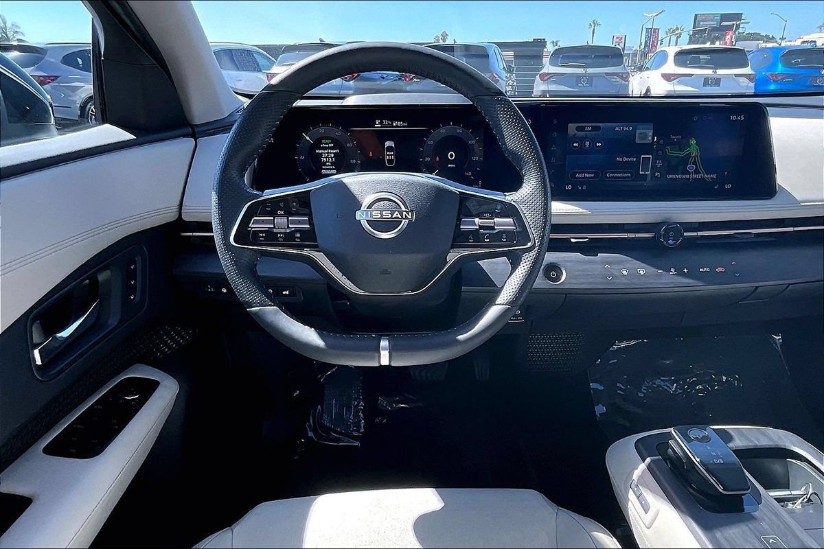 Used 2024 Nissan Ariya FWD image 14