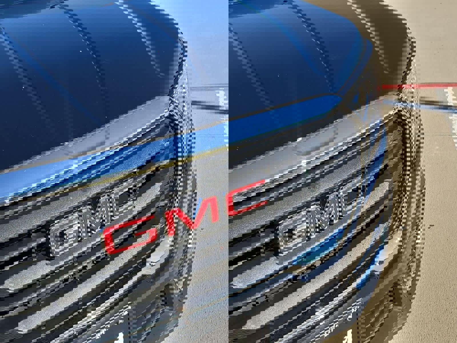 Used 2024 GMC Terrain SLE image 10