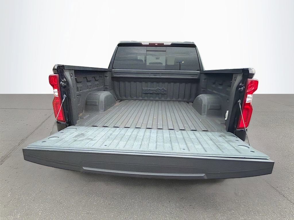 Used 2019 Chevrolet Silverado 1500 High Country w/ Technology Package AWD/4WD image 12