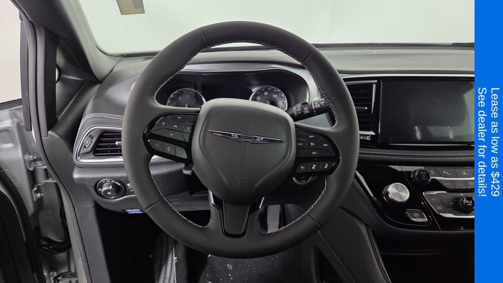New 2026 Chrysler Pacifica Limited FWD image 16