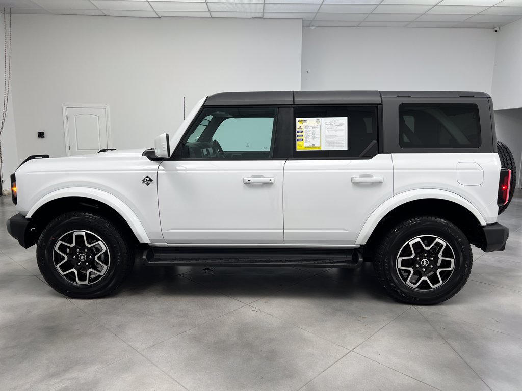 Used 2025 Ford Bronco Outer Banks AWD/4WD image 5