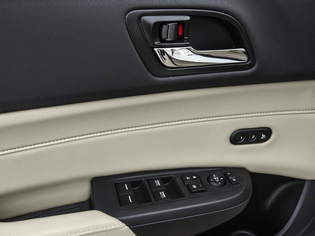 Used 2016 Acura ILX w/ Premium Package image 19