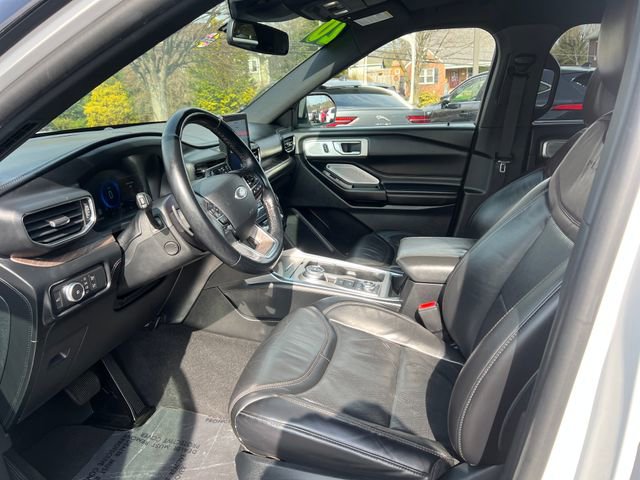 Used 2020 Ford Explorer Platinum w/ Premium Technology Package image 11