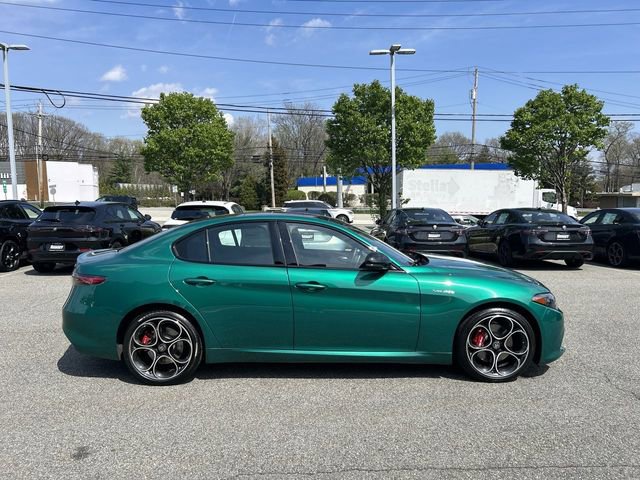 New 2026 Alfa Romeo Giulia AWD image 9