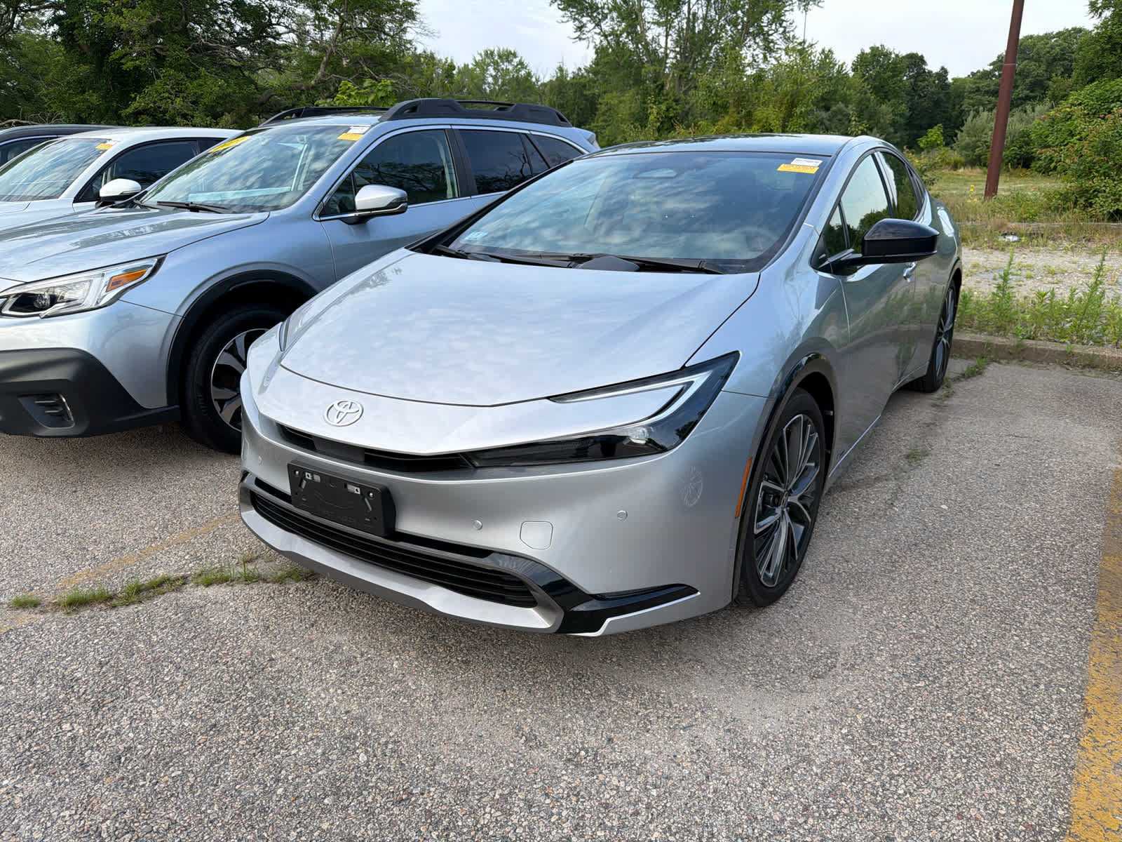 Used 2023 Toyota Prius XLE AWD/4WD image 9