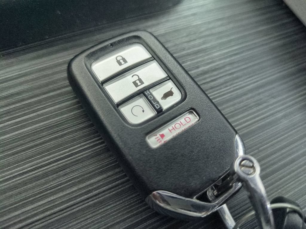 Used 2021 Honda Pilot Elite image 39