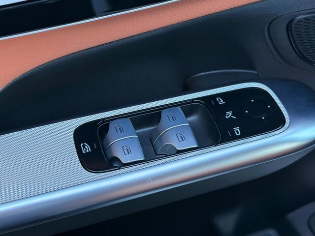 Certified 2025 Mercedes-Benz GLC 350e 4MATIC image 14