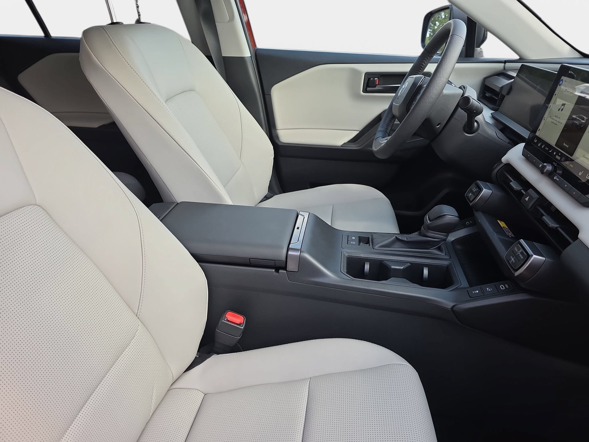 Used 2026 Toyota RAV4 XLE Premium w/ Panoramic Sun Roof Package AWD/4WD image 10