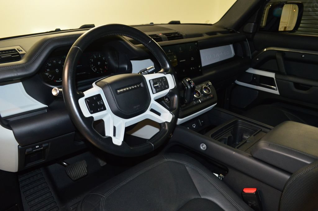 Used 2022 Land Rover Defender 110 XS Edition AWD/4WD image 4