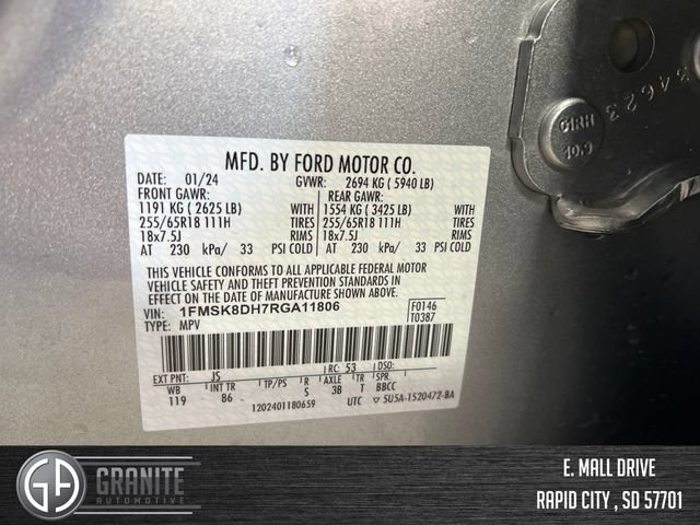 Used 2024 Ford Explorer XLT AWD/4WD image 24