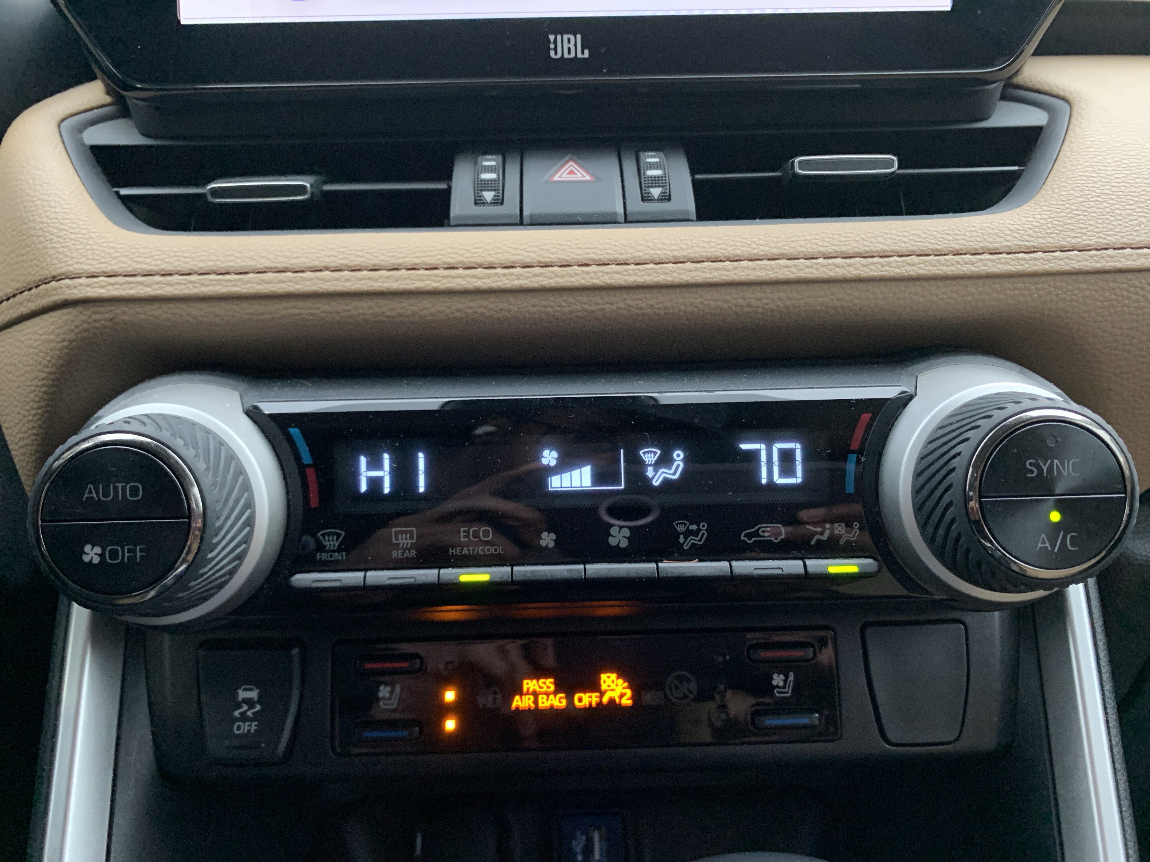 Used 2023 Toyota RAV4 Limited image 29