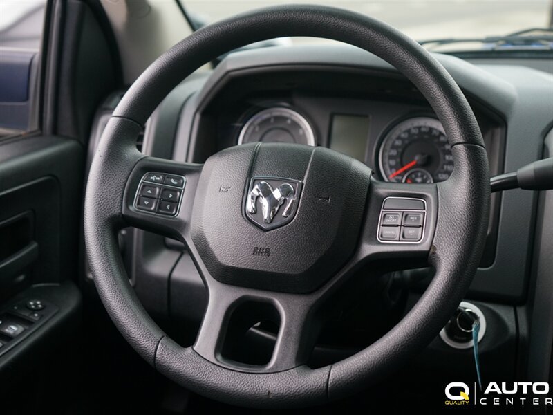 Used 2018 RAM 1500 ST w/ SXT Appearance Group AWD/4WD image 16