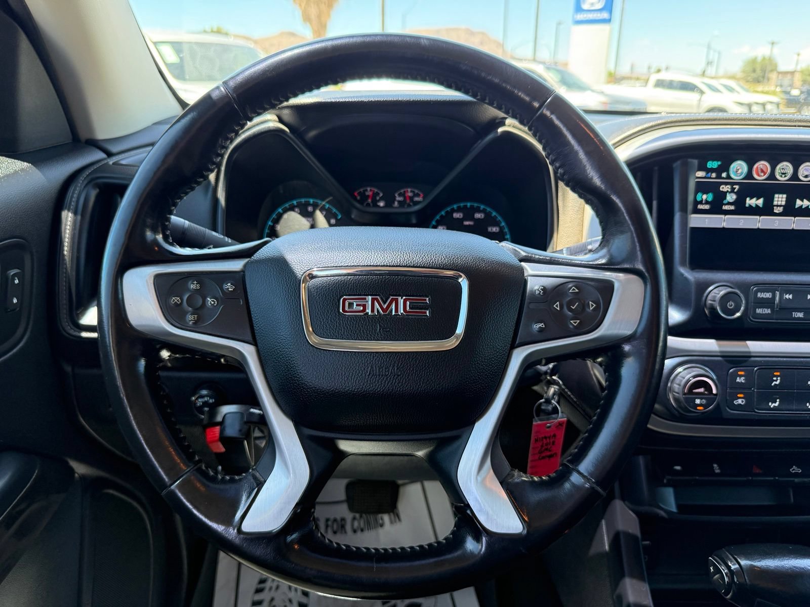 Used 2018 GMC Canyon SLE w/ SLE Convenience Package AWD/4WD image 17