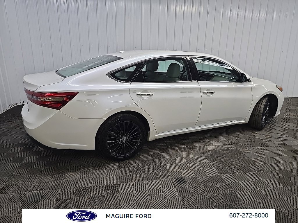 Used 2018 Toyota Avalon Touring w/ Carpet Mat Package FWD image 3