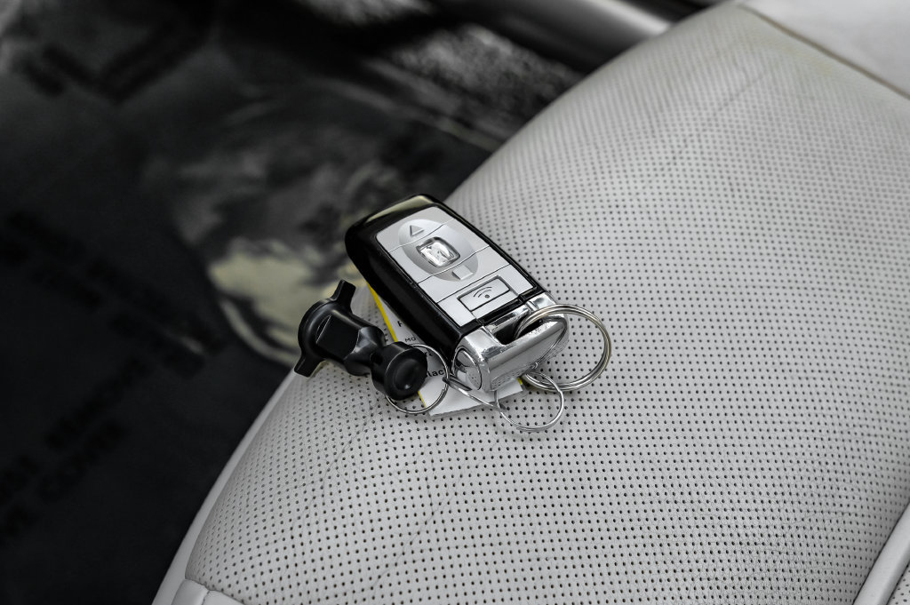 Used 2014 Rolls-Royce Wraith RWD image 45
