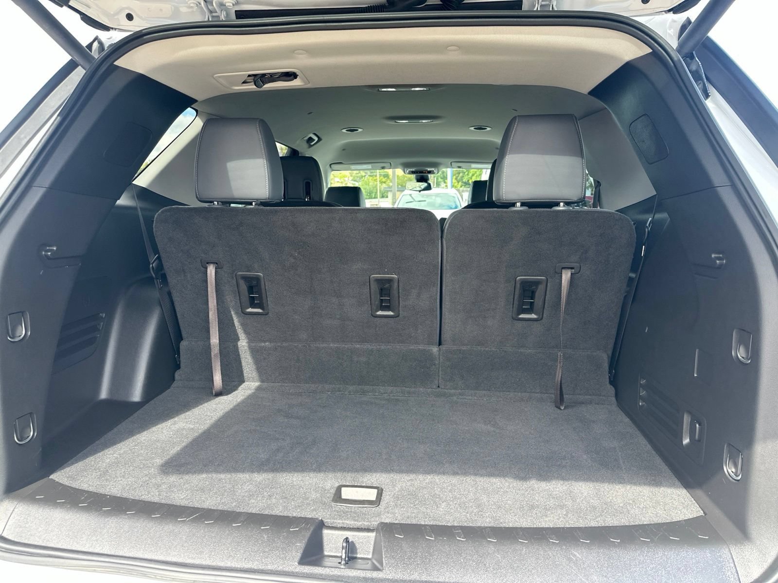Used 2018 Chevrolet Traverse Premier AWD/4WD image 28