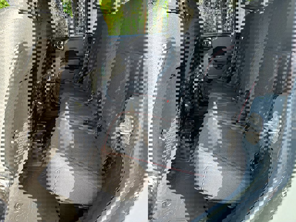 New 2025 Jeep Gladiator Rubicon w/ Convenience Group image 21