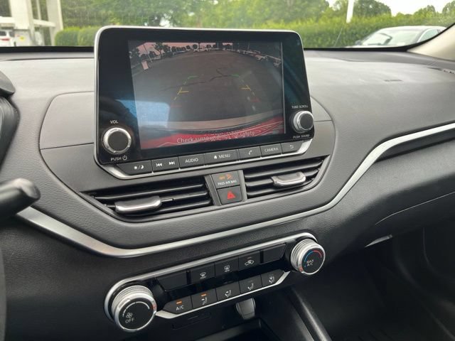 Used 2022 Nissan Altima 2.5 SV FWD image 25