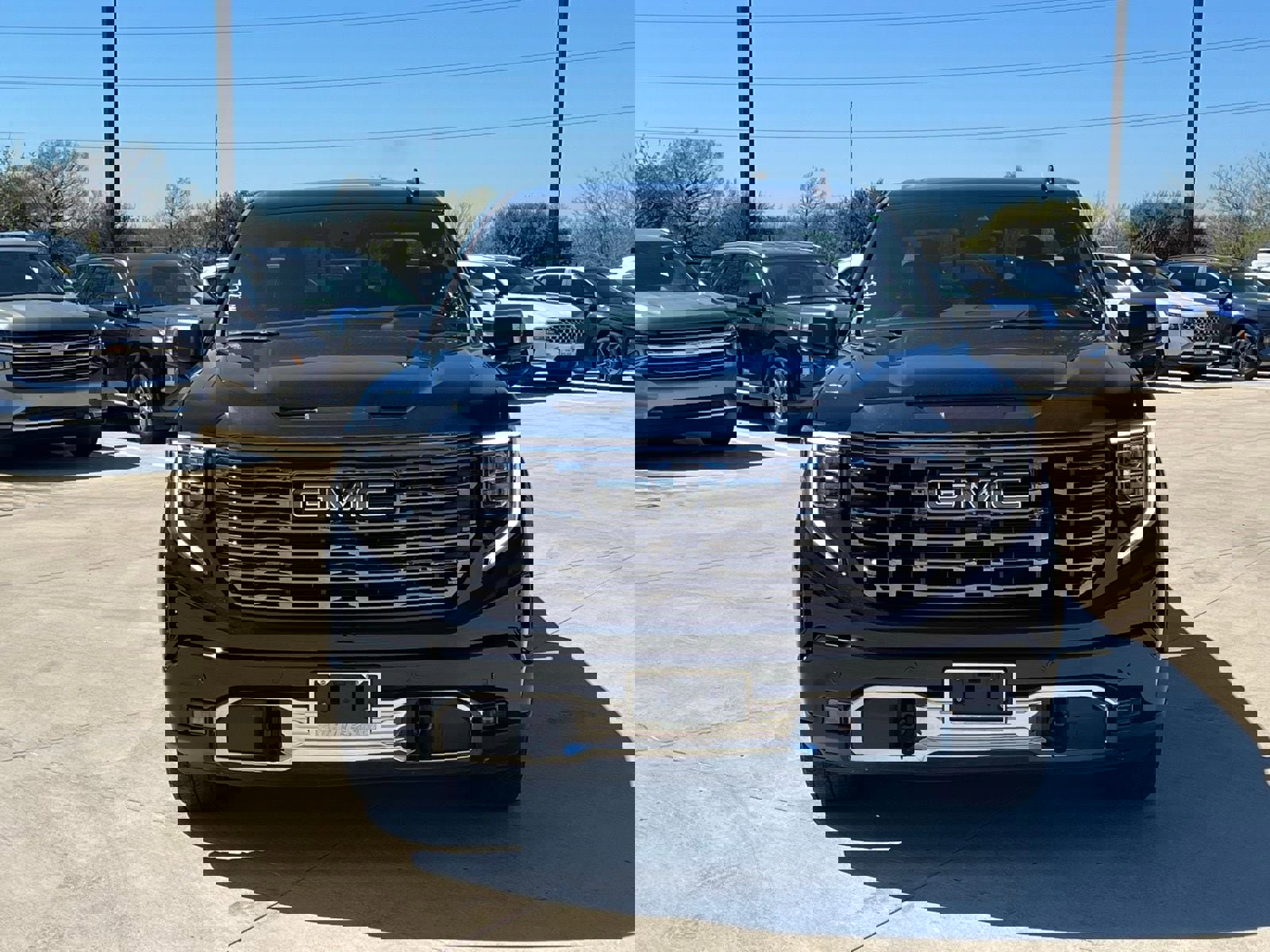 Used 2023 GMC Sierra 1500 Denali Ultimate image 2