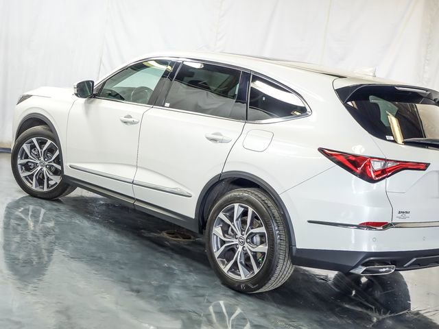 Used 2023 Acura MDX SH-AWD w/ Technology Package image 11