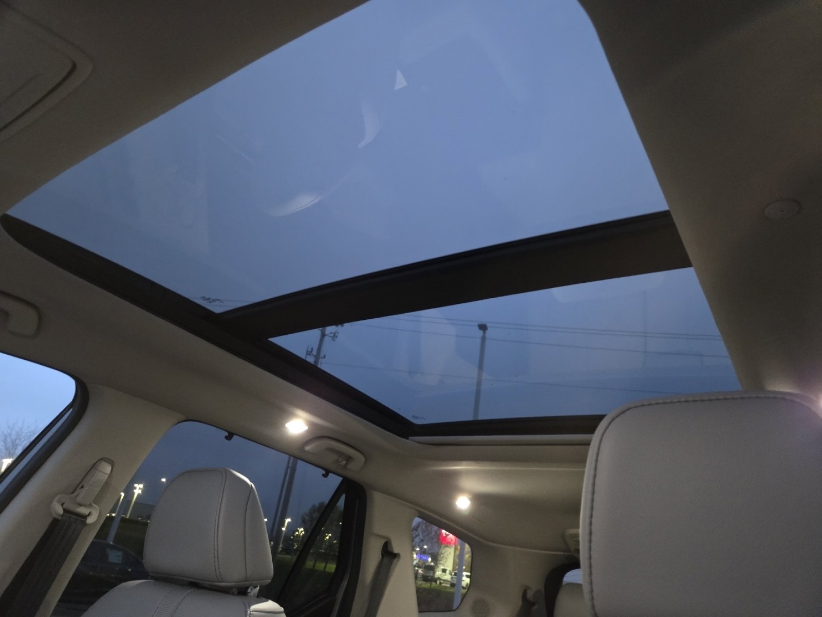 New 2025 Honda Pilot Touring image 4