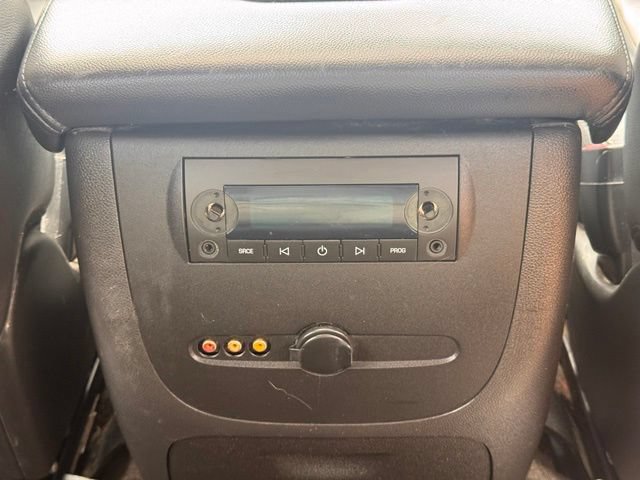 Used 2010 Chevrolet Silverado 1500 LTZ w/ Convenience Package AWD/4WD image 30